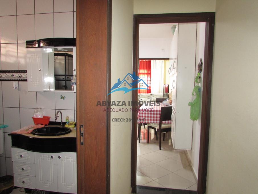 Casa à venda com 2 quartos, 95m² - Foto 8