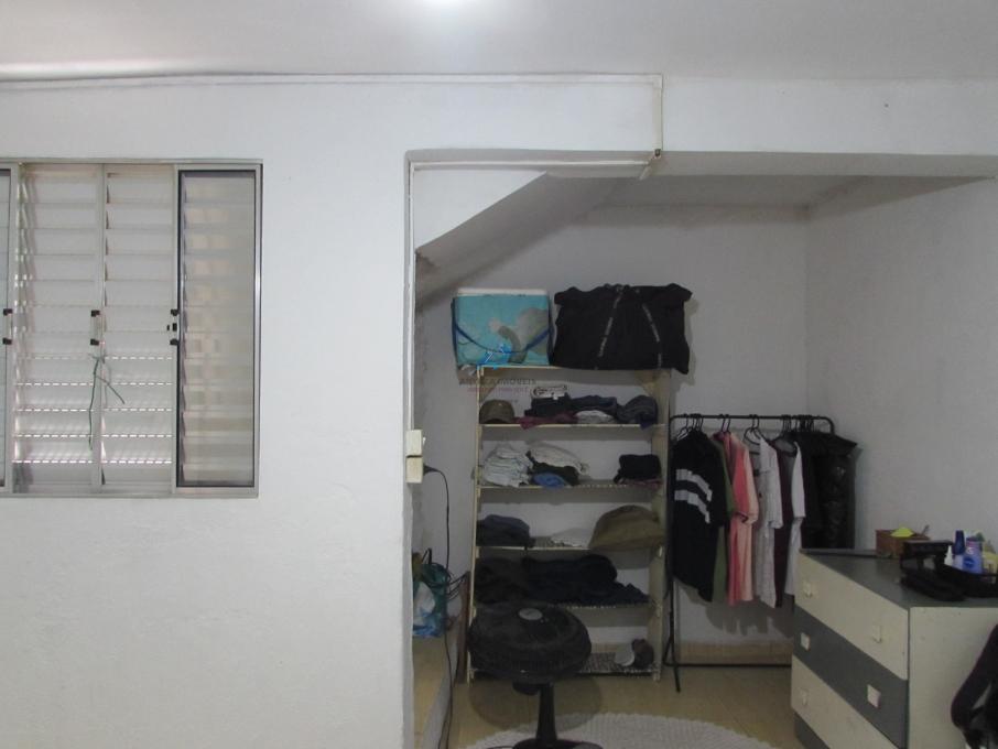 Casa à venda com 3 quartos, 200m² - Foto 4
