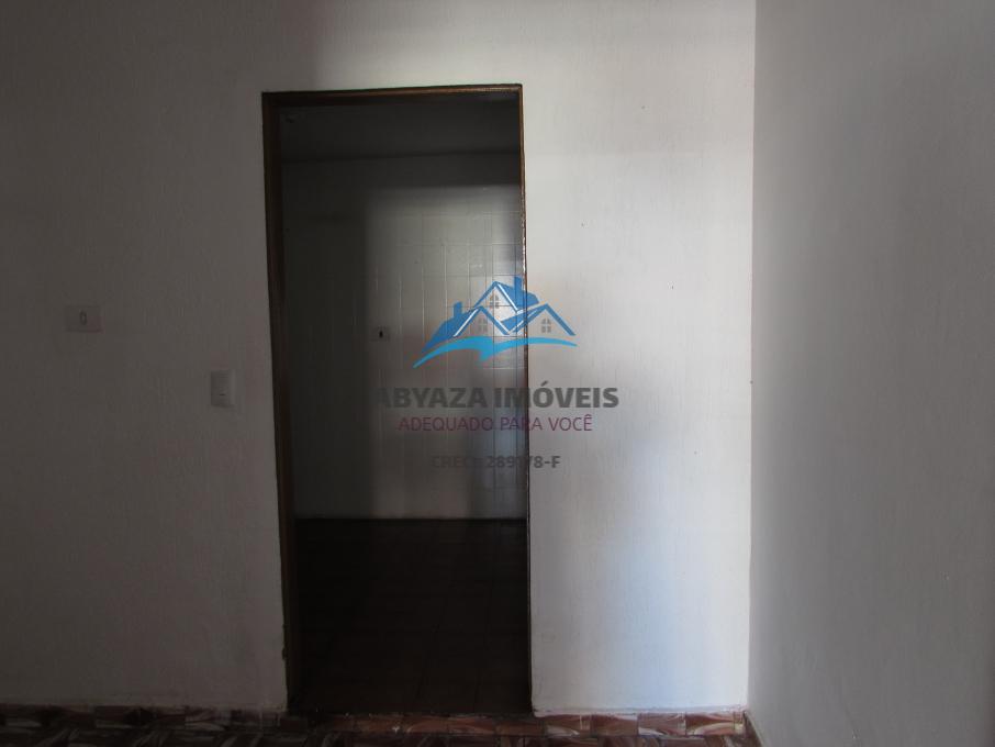 Casa à venda com 3 quartos, 220m² - Foto 11