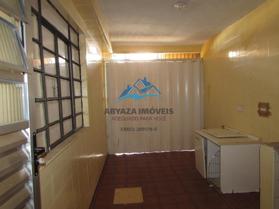 Casa à venda com 3 quartos, 220m² - Foto 13