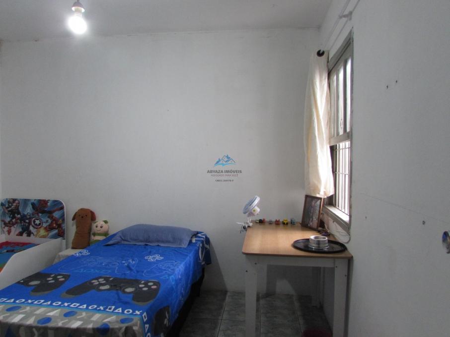 Casa à venda com 3 quartos, 200m² - Foto 3