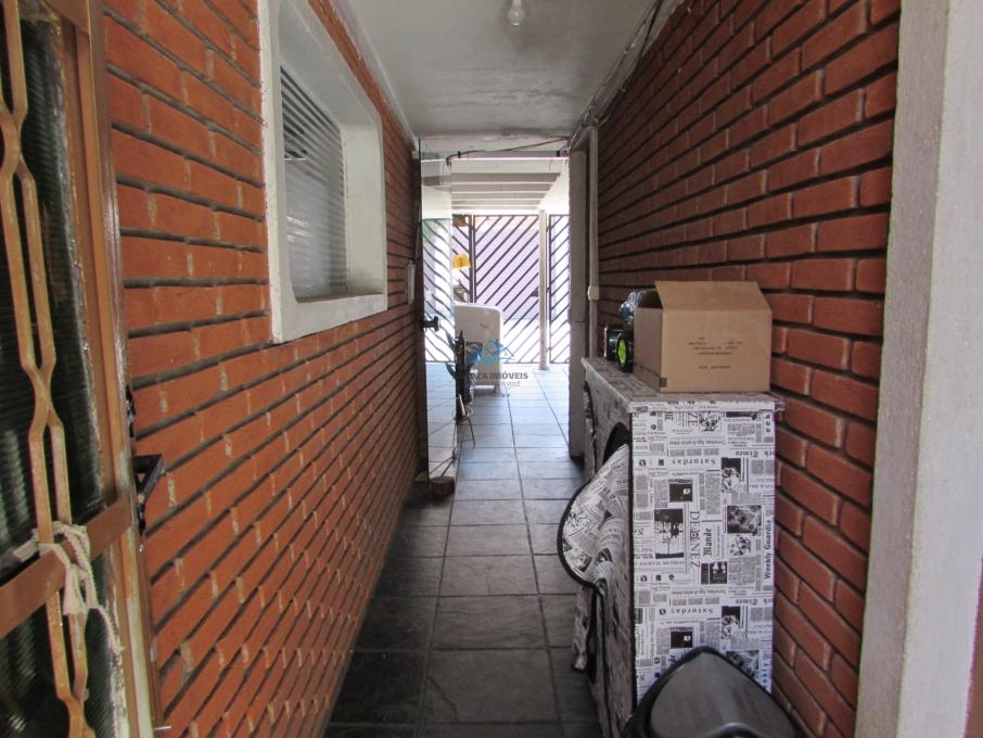 Casa à venda com 3 quartos, 200m² - Foto 11